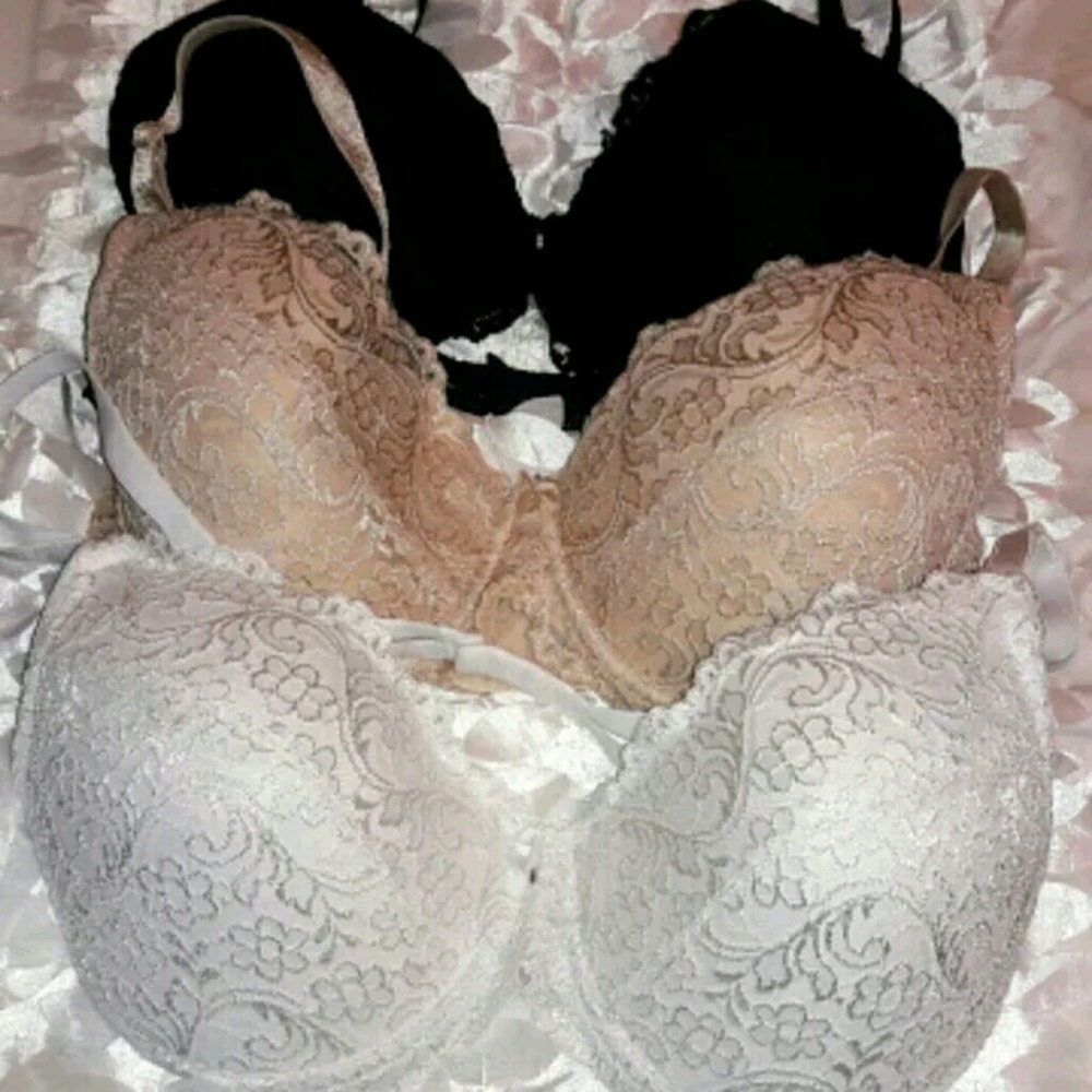 Lot of 3 Bras 38DD Brand new! Smart and Sexy